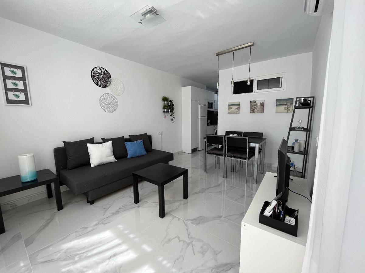Apartamento Con Piscina Y Barbacoa Apartment La Cala Del Moral Exterior photo